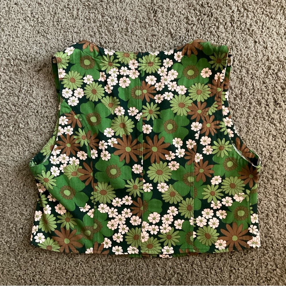 NWT~Princess Highway 60’s 70’s Inspired Green, Brown, & Cream Floral Vest, Large - Picture 6 of 7